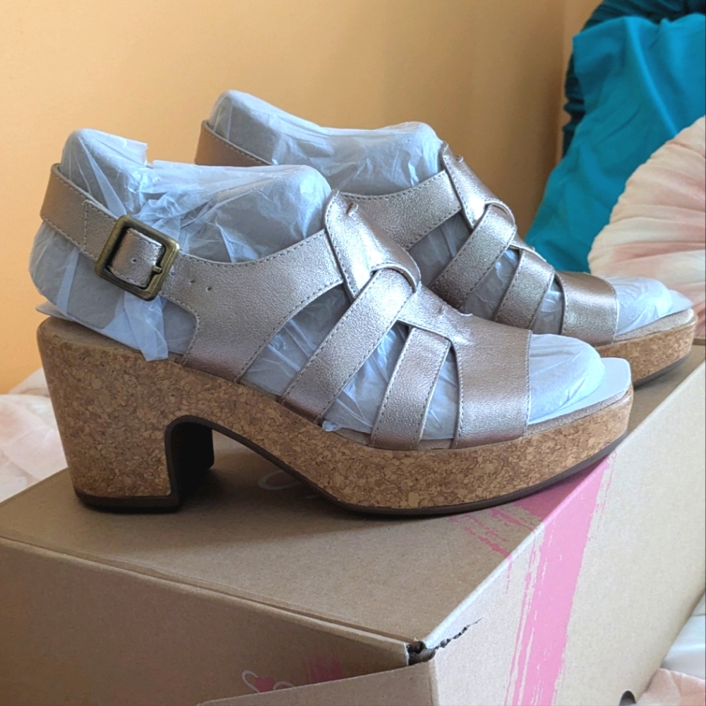 NEW in box Metallic Sandals